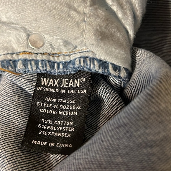 NWT! Wax Jean Collection Distressed Ripped Rolled Cuff Jeans Shorts - Picture 5 of 5